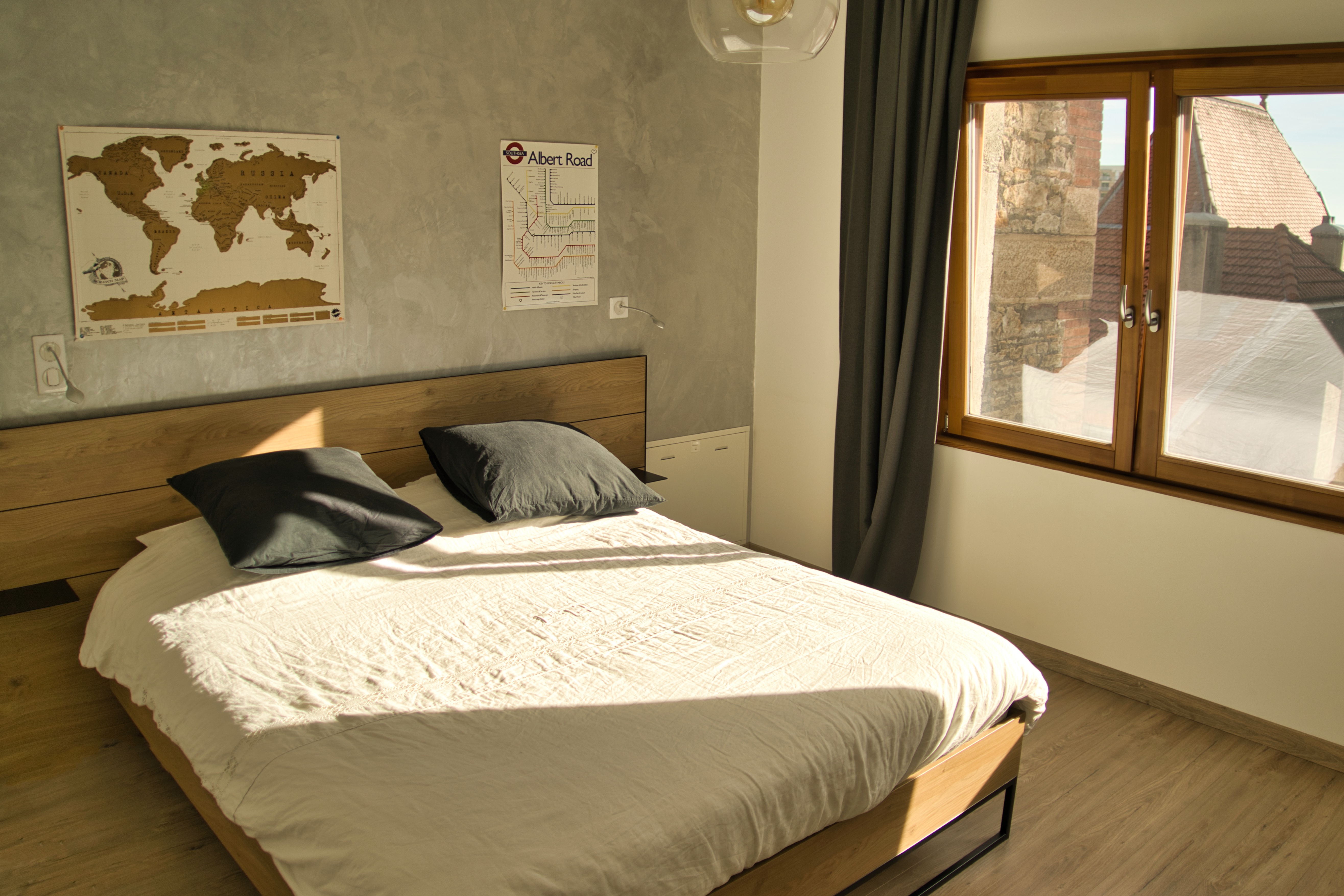 Chambre principale lumineuse